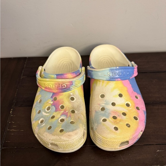 CROCS Shoes - CROCS Kids Tie-Dye Clogs in Yellow Pink Blue